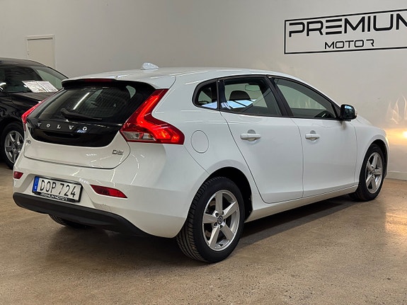 Volvo V40 7 of 15