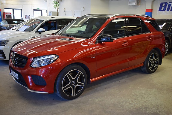 Mercedes-Benz GLE43 3 of 25