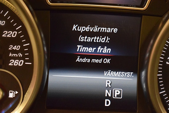 Mercedes-Benz GLE43 13 of 25