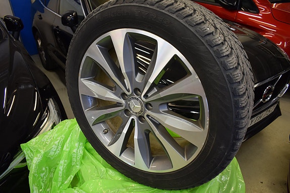Mercedes-Benz GLE43 24 of 25
