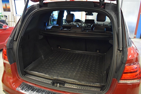 Mercedes-Benz GLE43 23 of 25