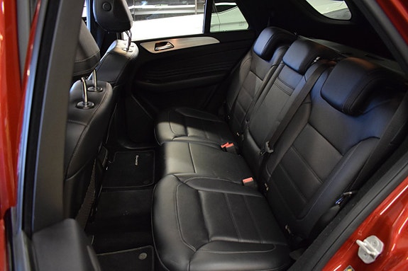 Mercedes-Benz GLE43 9 of 25