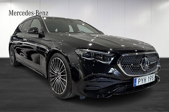Mercedes-Benz E300 de 2 of 13