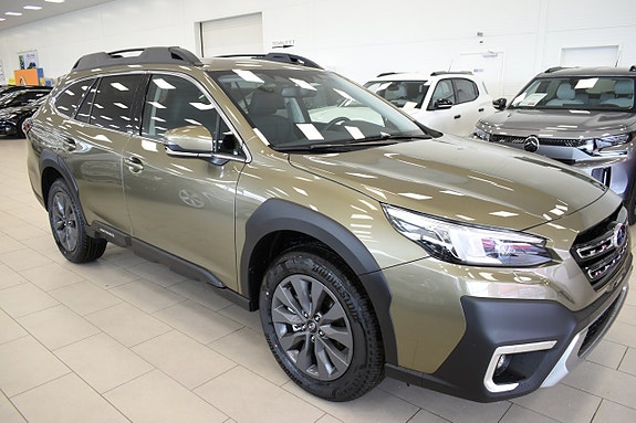 Subaru Outback 3 of 5