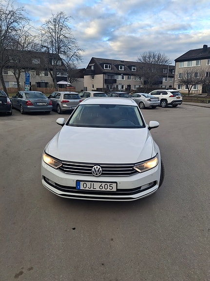 Volkswagen Passat 4 of 5