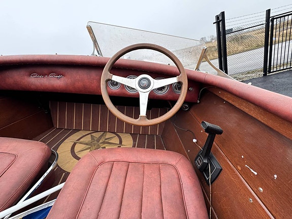 Chris Craft 17 fot - En härlig klenod! 2 of 5