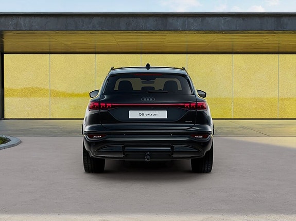 Audi Q6 e-tron 7 of 10