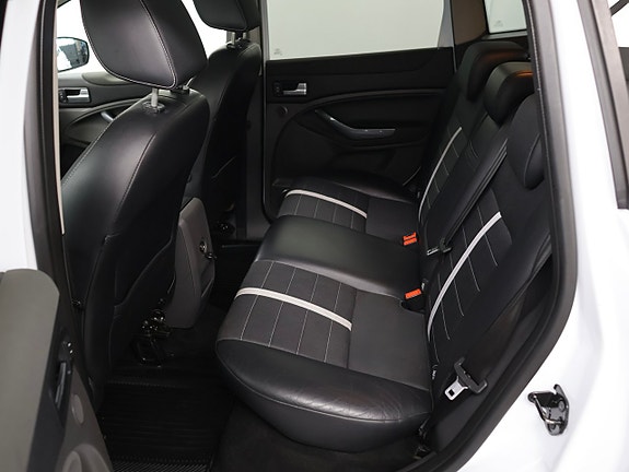 Ford Kuga 19 of 23