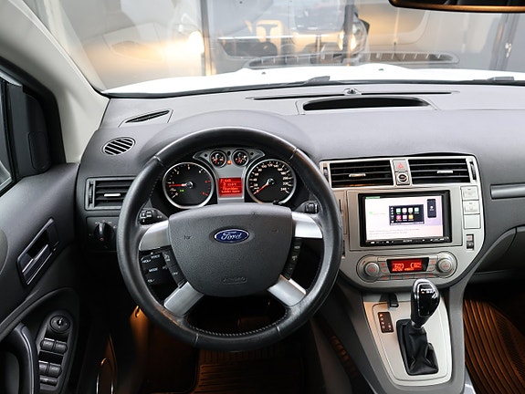 Ford Kuga 17 of 23