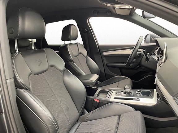 Audi Q5 10 of 30