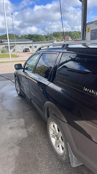 Volvo XC70 3 of 6