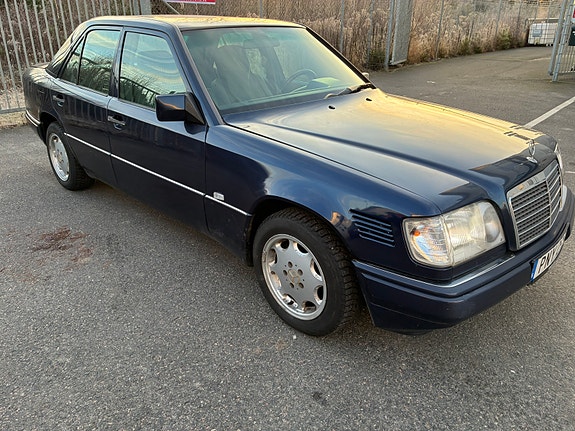 Mercedes-Benz E250 d 6 of 9
