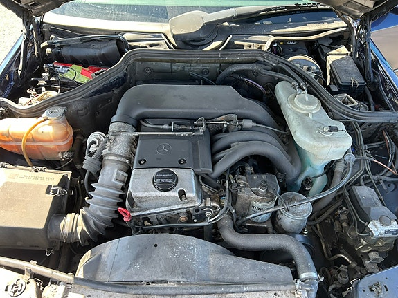 Mercedes-Benz E250 d 7 of 9