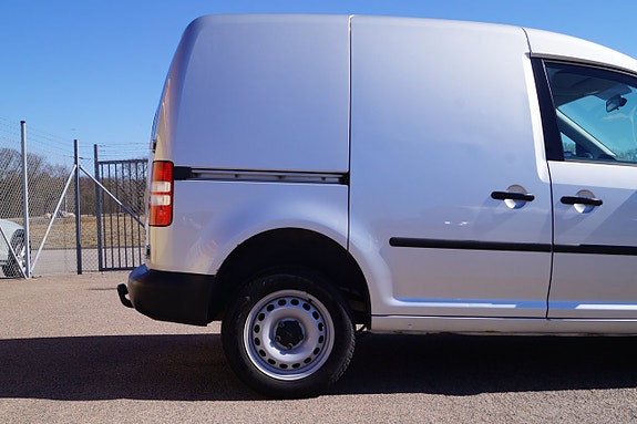 Volkswagen Caddy 10 of 27