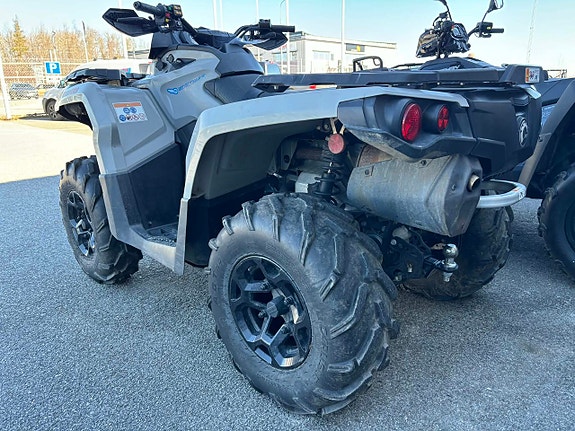 Can-Am Outlander 650 pro 4 of 7