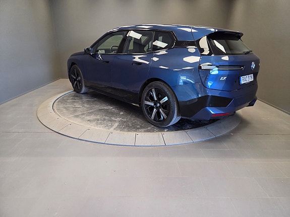 BMW iX 3 of 19