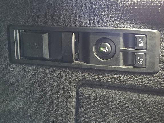 BMW iX 10 of 19