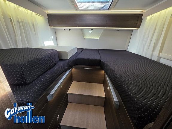 Adria Coral SUPREME 670SL 9 of 15