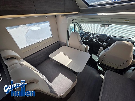 Adria Coral SUPREME 670SL 11 of 15
