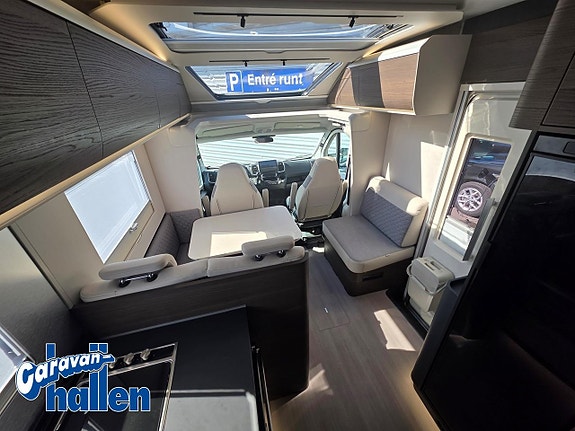 Adria Coral SUPREME 670SL 7 of 15