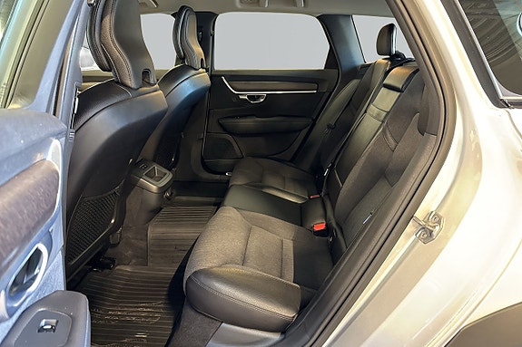 Volvo V90 Cross Country 6 of 6