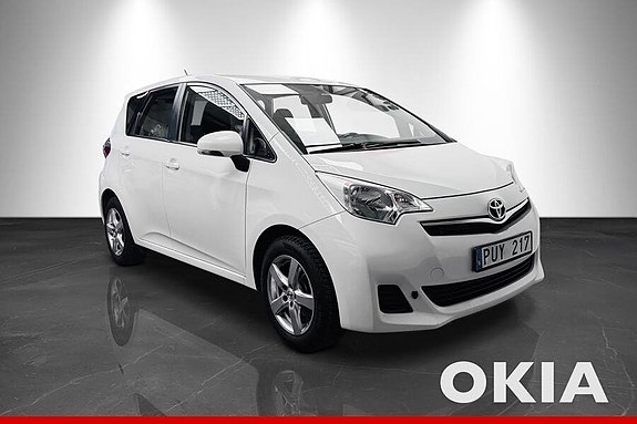 Toyota Verso-S 3 of 5