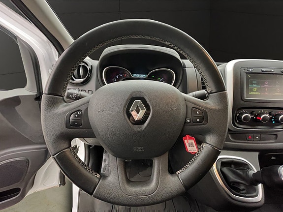 Renault Trafic 17 of 30