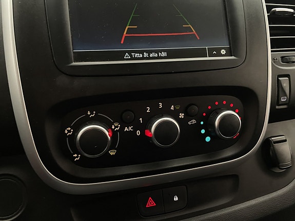 Renault Trafic 26 of 30
