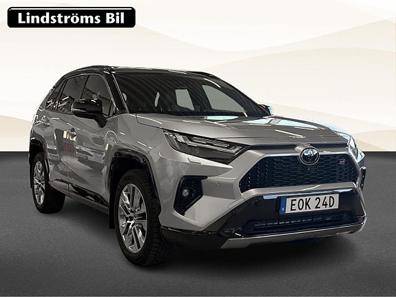 Toyota RAV4 3 of 5