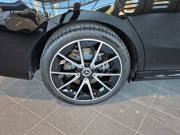 Mercedes-Benz CLA350 5 of 5