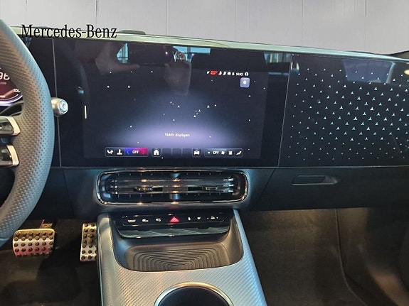 Mercedes-Benz CLA350 9 of 11