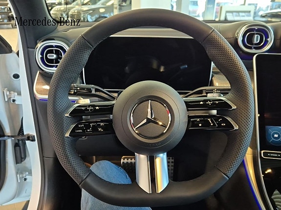Mercedes-Benz GLC300 de 7 of 11