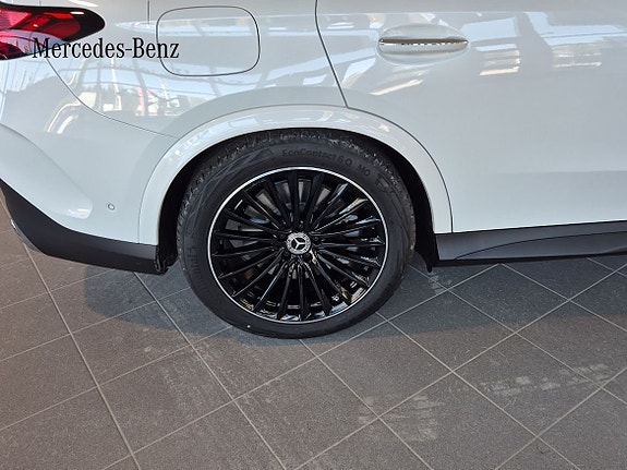 Mercedes-Benz GLC300 de 6 of 11