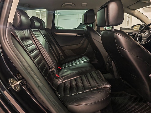 Volkswagen Passat 5 of 5