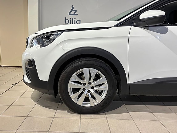 Peugeot 3008 4 of 5