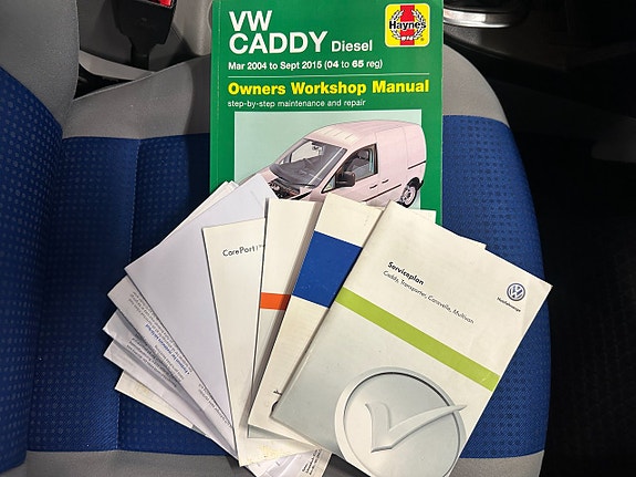 Volkswagen Caddy Maxi 30 of 30