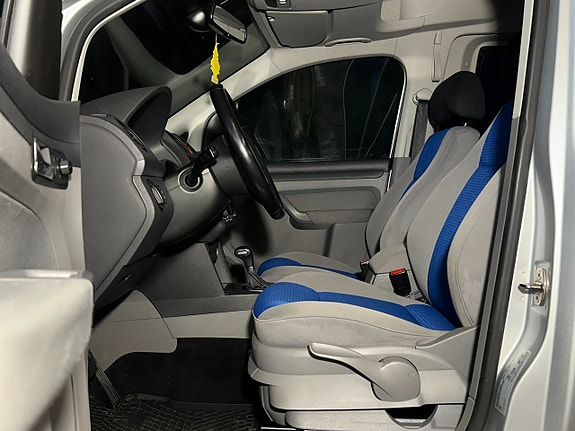 Volkswagen Caddy Maxi 13 of 30