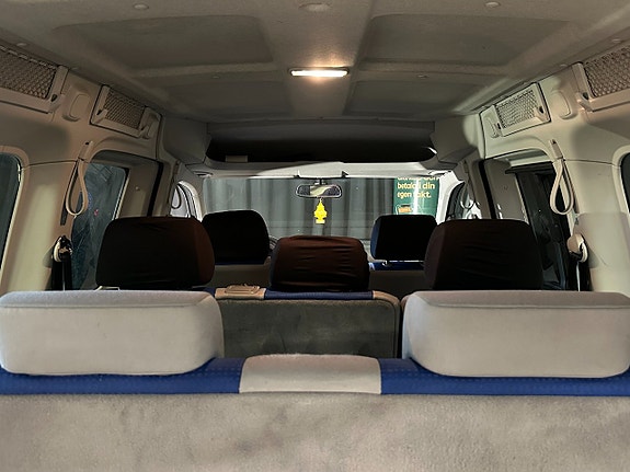 Volkswagen Caddy Maxi 17 of 30