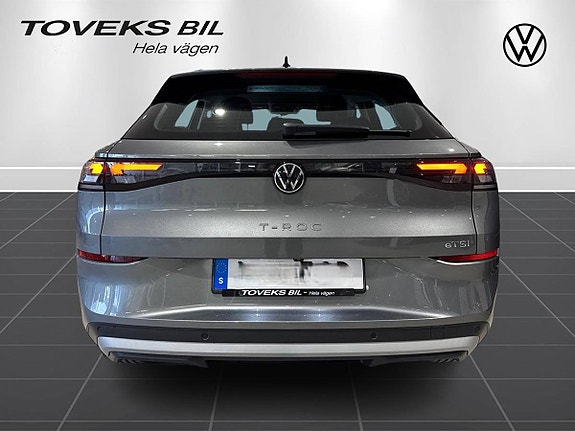Volkswagen T-Roc 5 of 5