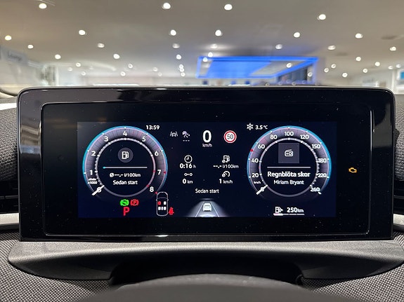 Volkswagen T-Roc 20 of 23