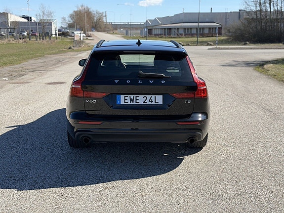 Volvo V60 23 of 24