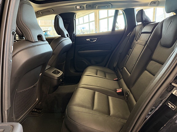 Volvo V60 10 of 24
