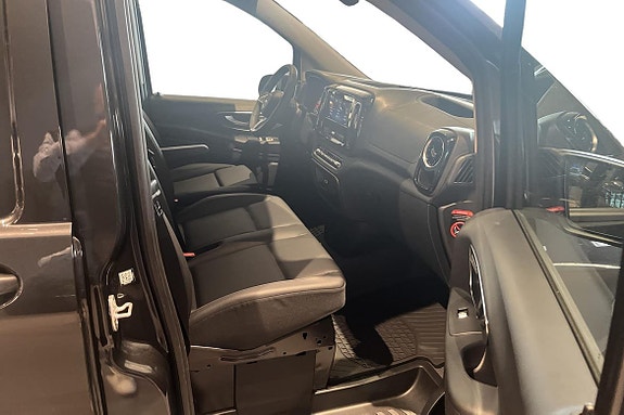 Mercedes-Benz Vito 119 11 of 17