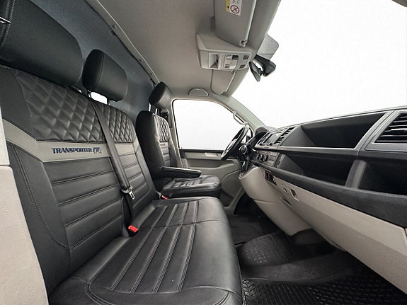 Volkswagen Transporter 13 of 27