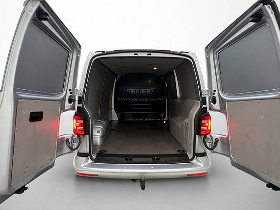 Volkswagen Transporter 10 of 27
