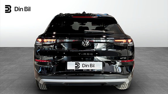 Volkswagen T-Roc 5 of 12