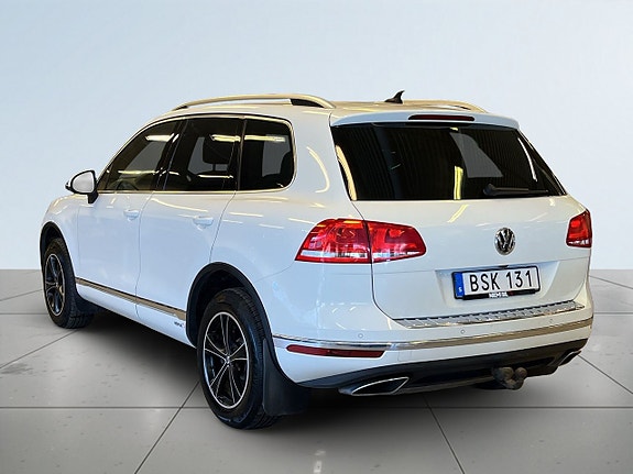 Volkswagen Touareg 5 of 5