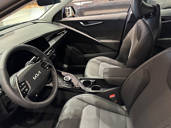 Kia Niro 3 of 7