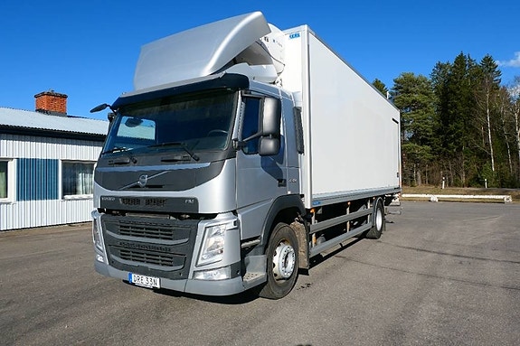 Volvo FM330 4x2