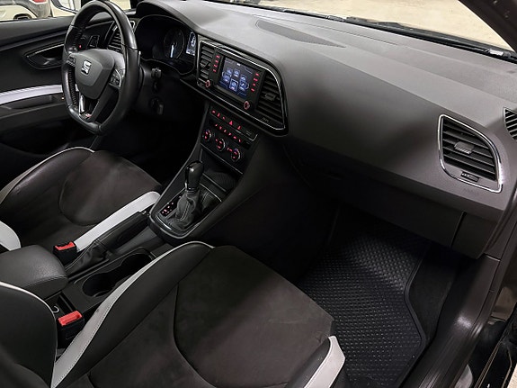 Seat Leon 22 of 22